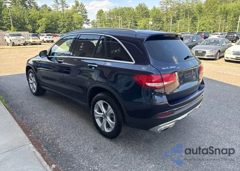 2017 Mercedes-Benz Glc 300 4Matic from USA, damaged, VIN WDC0G4KB6HF256258
